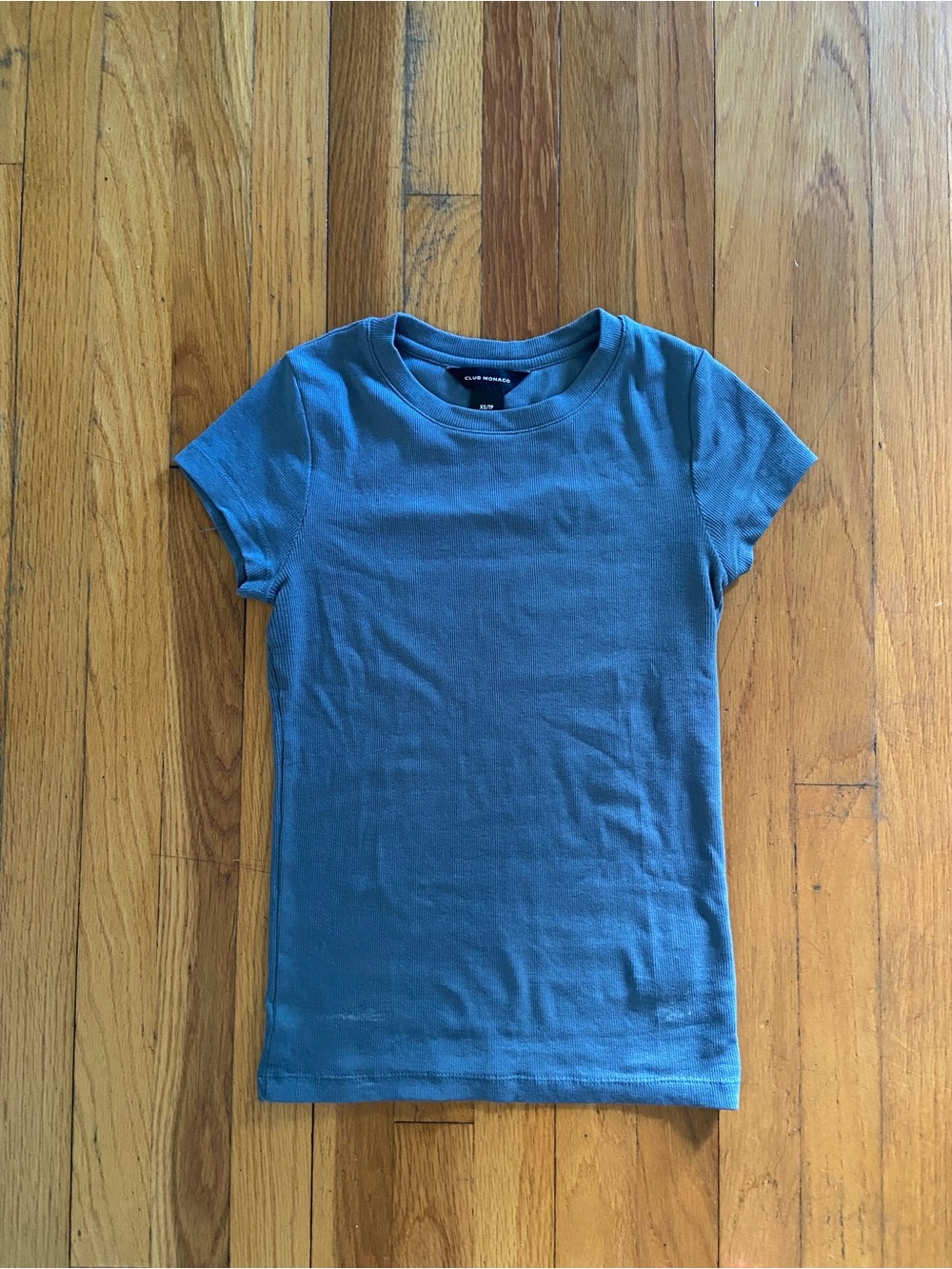 Club Monaco Short Sleeve Crewneck Tee - Teal Blue
